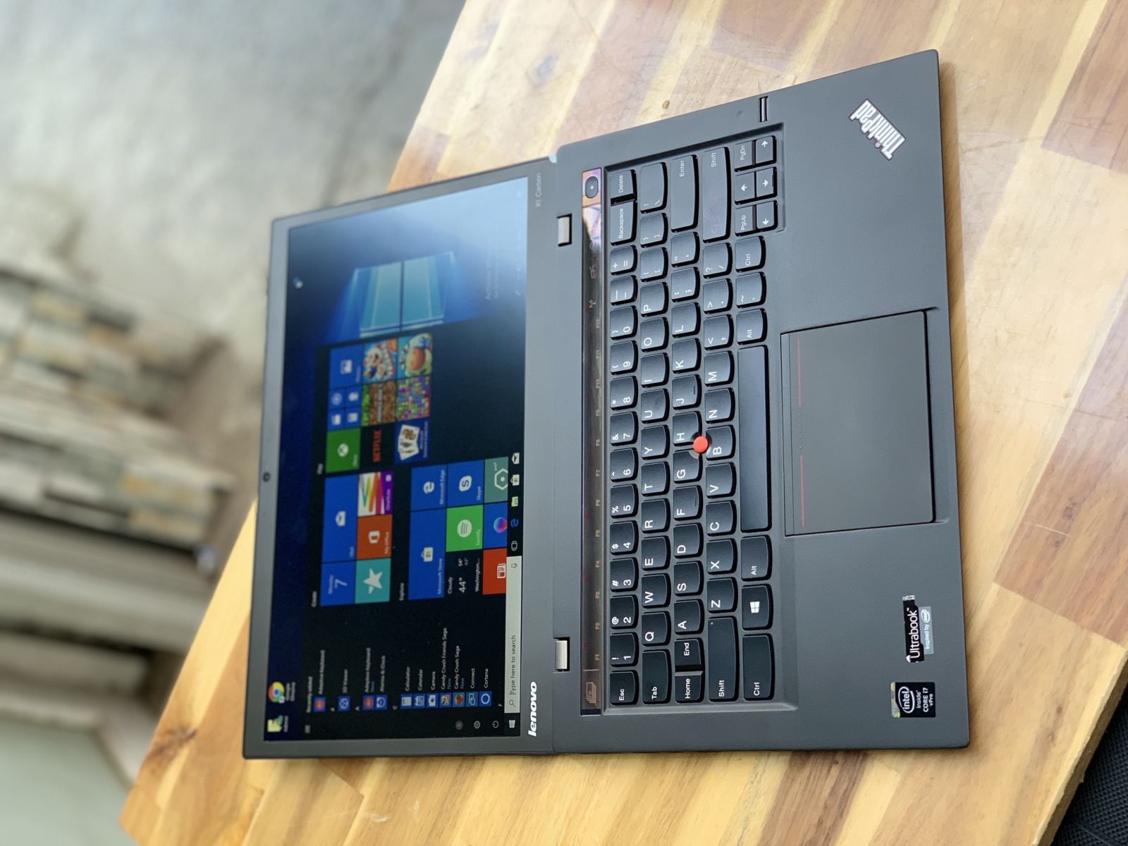 Khám phá máy tính siêu mạnh ThinkPad X1 Extreme Gen 4 của Lenovo